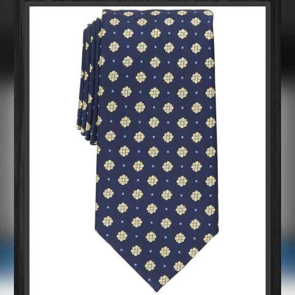 Club Room Lamont Medallion Tie - Picture 1 of 8
